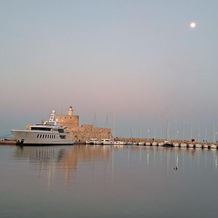 הוילה Rhodes City The Retreat In The Heart Of Old Town Rhodes מראה חיצוני תמונה